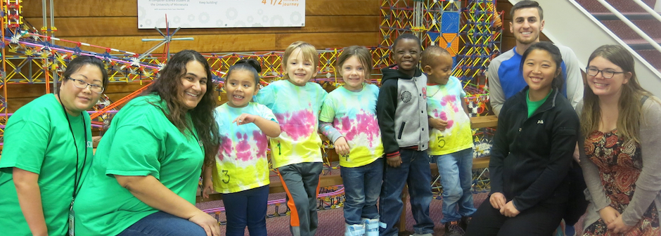 volunteers at People Serving People volunteers with children on a field trip